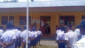Read more about the article Militär setzt Überwachungsaktivitäten in Bildungseinrichtungen im Landkreis Intan Jaya ein